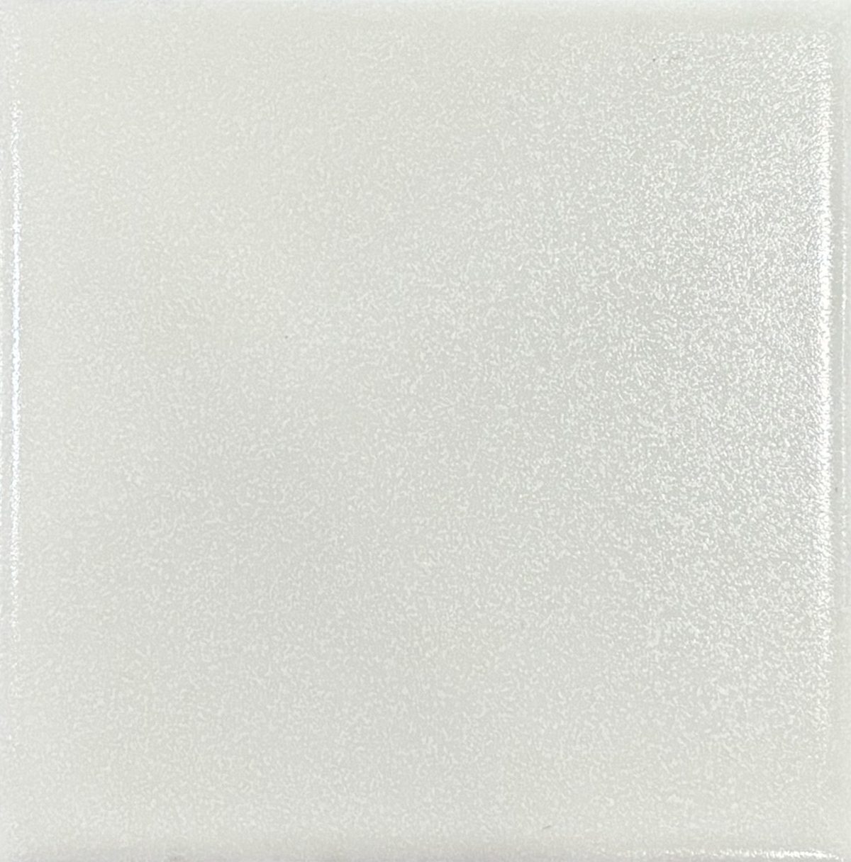 CLEARANCE: Maple Leaf Series Polar White 4" x 4"